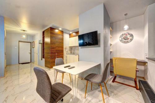 Business Apartments On Antonovycha St, 74