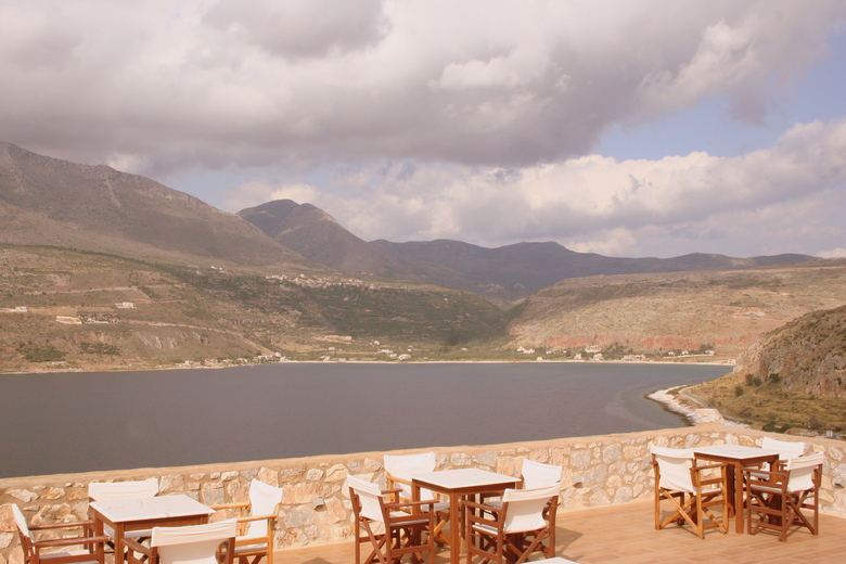Hotel Limeni Village