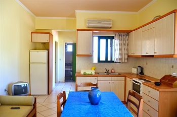 Aparthotel Aloni Suites