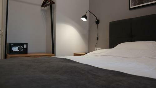 E4 Hotel