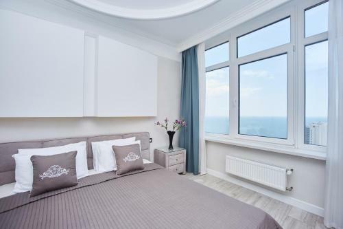 Panoramic Plaza Apartments