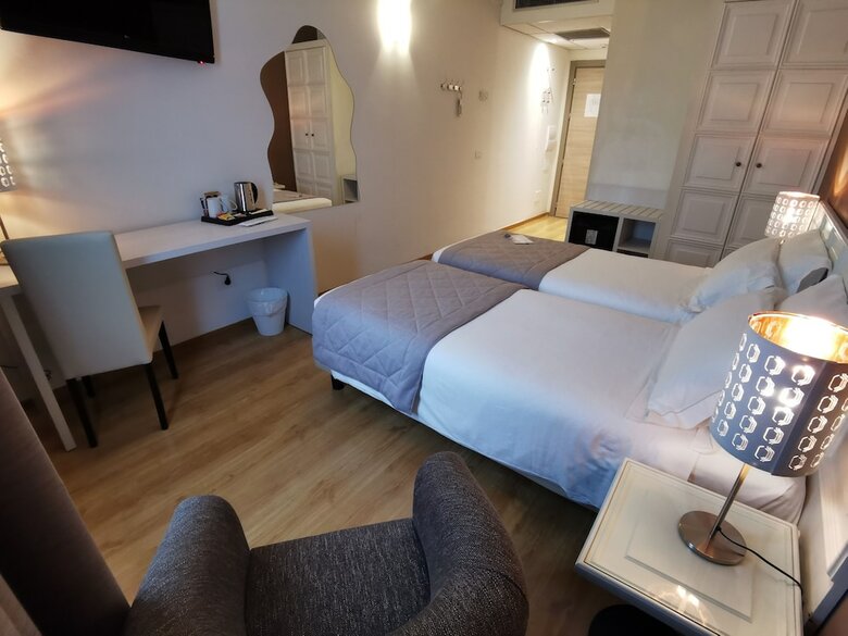 Hotel President