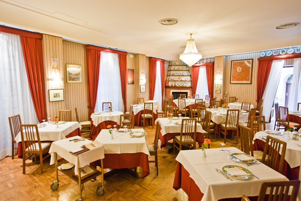 Hotel Moderno
