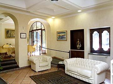 Hotel Airone