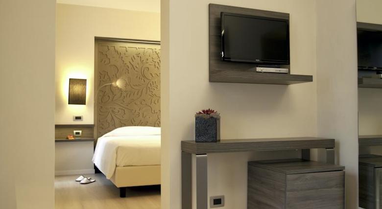 Hotel Diplomatic