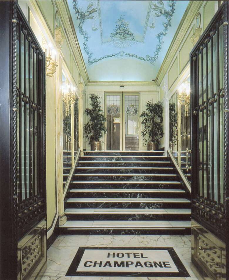Hotel Champagne Palace