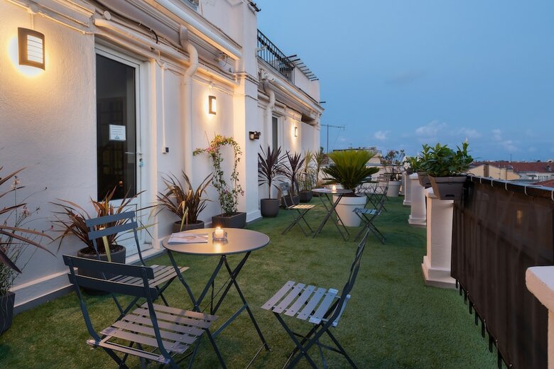 Nicea Hotel