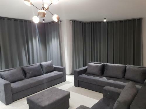 Apartamento Uzhorod 3 Room Lovely House