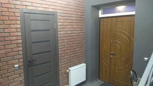 Apartamento Uzhorod 3 Room Lovely House