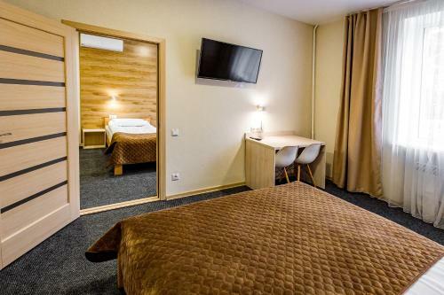 Rooms Hotel