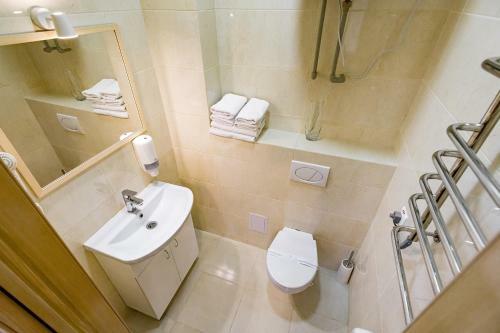 Rooms Hotel