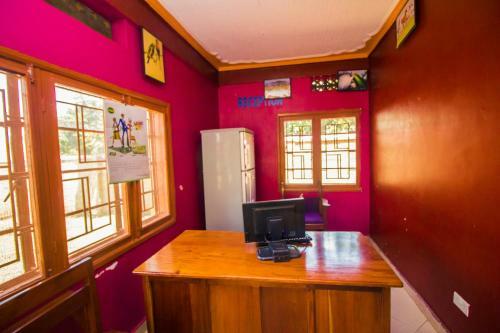 Hillview Hotel