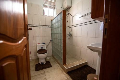 Golden Hill Apartments, 2 Bed-roomed With Wifi