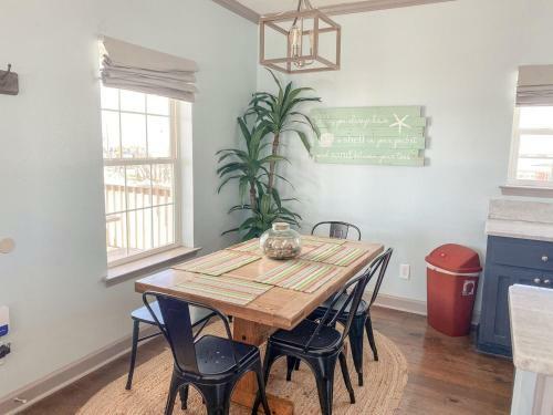 068 Seacasa Home