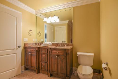 Large Home On Private Peninsula With Hot Tub + Sauna! Home