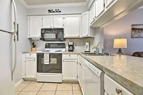 Apartamento Gulf Shores Condo With On-site Pool And Beach Access!