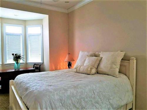 H_the Boardwalk...ch Hangout A Home