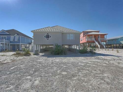 Erica's Sandpiper By Meyer Vacation Rentals