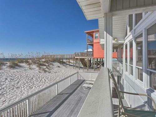 Erica's Sandpiper By Meyer Vacation Rentals