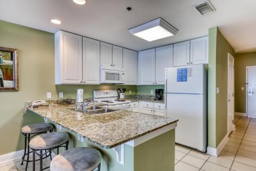 Lighthouse Condominiums III