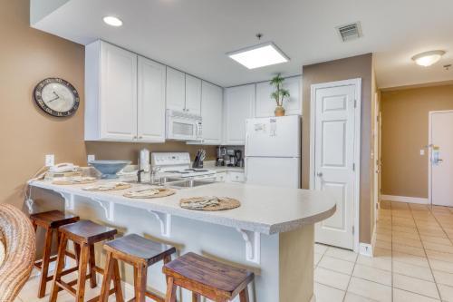 Lighthouse Condominiums III