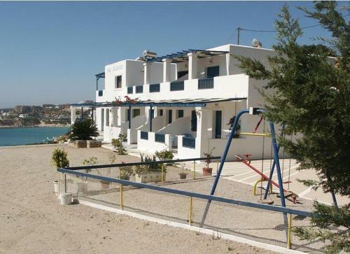 Aparthotel B & N Melas Studios