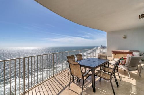Turquoise Place 2707c