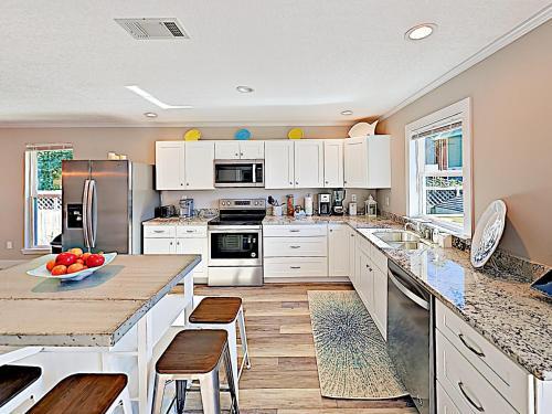 New Listing! Coastal Remodel ? Near Bay Home