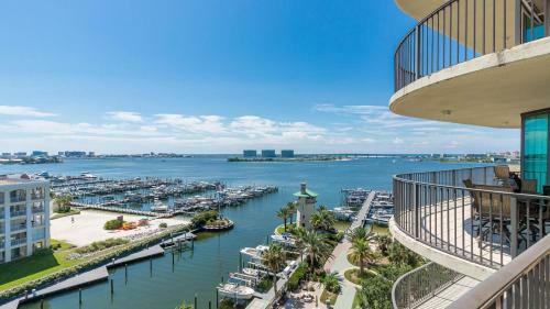 Hotel Phoenix On The Bay 2 By Brett Robinson Vacations