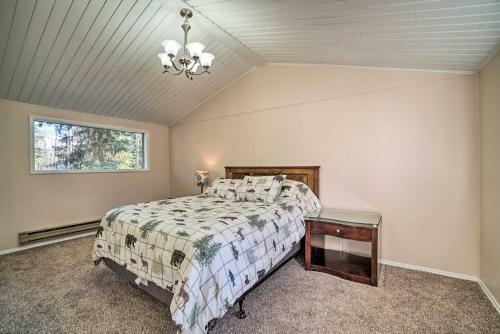 Peaceful Mountain-view Home - Walk To Kenai Lake!