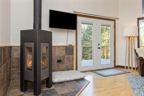Girdwood Mountain House