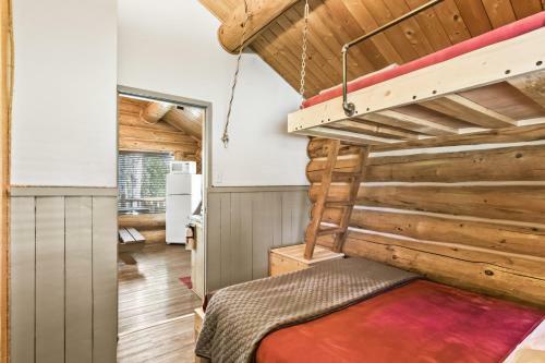 Coho Salmon - Kenai Kuik Cabins - Relaxing Deck Cabin