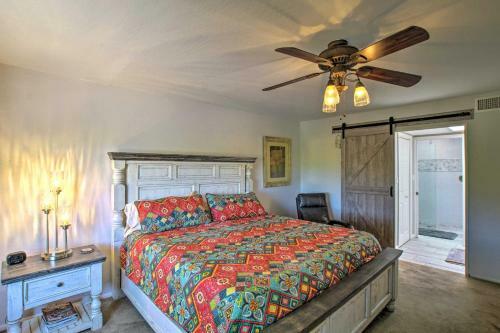 Lovely Mountain-view Getaway With Pool And Spa Access!
