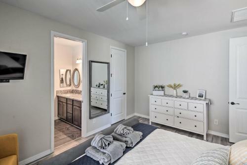 Luxe 2020 Home With Ohv Access, 5 Mi To Lake Mohave!