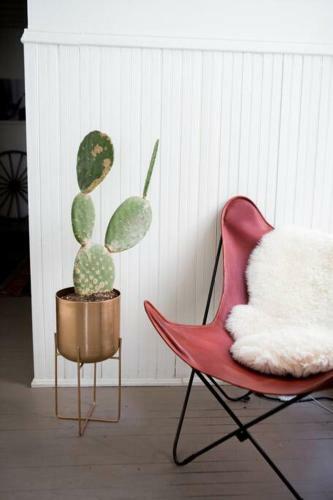 Object Hotel 1br Shared Bath Room 2c