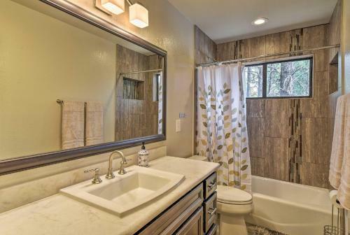 Flagstaff Home With Back Deck - 5 Mi To Downtown