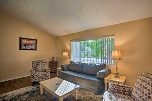 S Cottonwood Home With Yard, 3 Mi To Main St