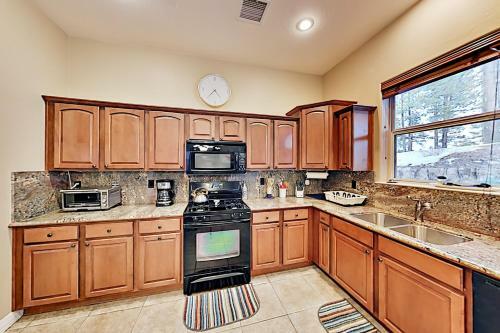 End-unit Townhome - Sauna, Office - Near Skiing Townhouse