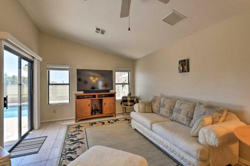 Glendale Home With Pool - Walk To Nfl And Nhl Games!