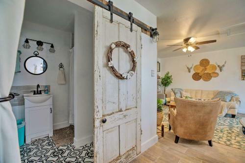 Tolleson Cottage On 1 Acre, 2 Miles To Ism Raceway