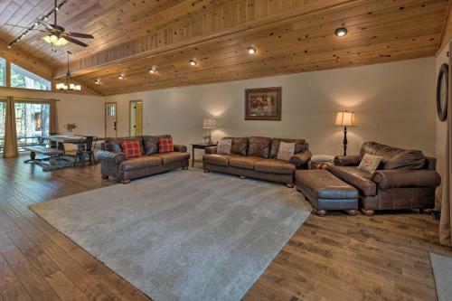 Pinetop Cabin With Game Room Fish, Hike And Golf
