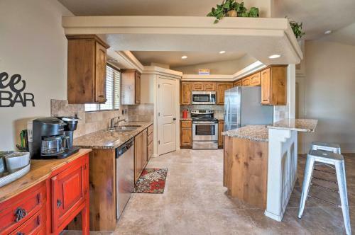 Lake Havasu Home With Brand New Backyard Oasis!