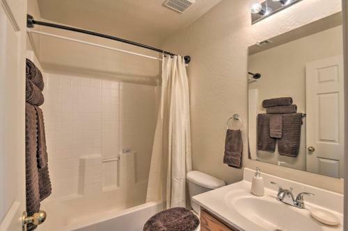 Family Home With Hot Tub On Johnson Ranch Golf Course