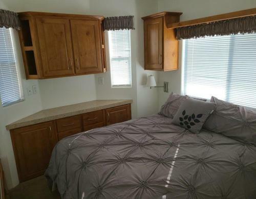 Mesa Spirit Park Model Premium 9 - Entire Home 55 Plus Community