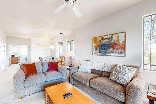 Vistoso Condo #218c