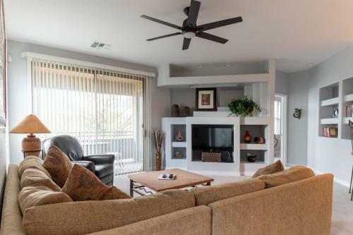 Sunset Sanctuary 3br By Casago