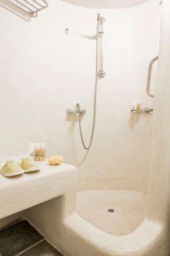 Crossroads Inn Traditional Lodging