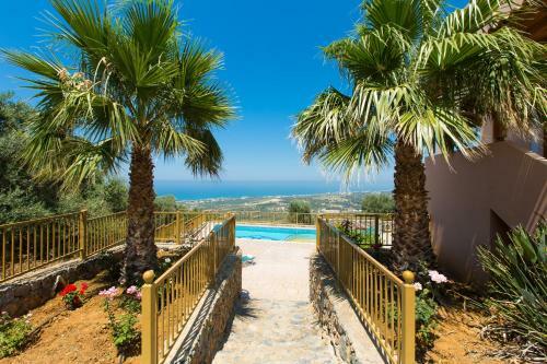 Maroulas Villas Ioanna & Stavros, Stunning Views!