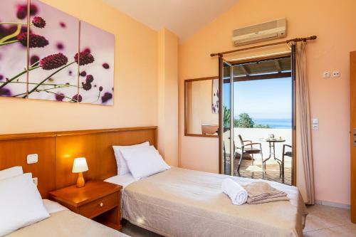 Maroulas Villas Ioanna & Stavros, Stunning Views!