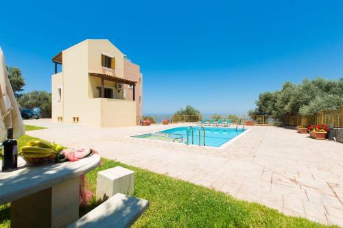 Maroulas Villas Ioanna & Stavros, Stunning Views!